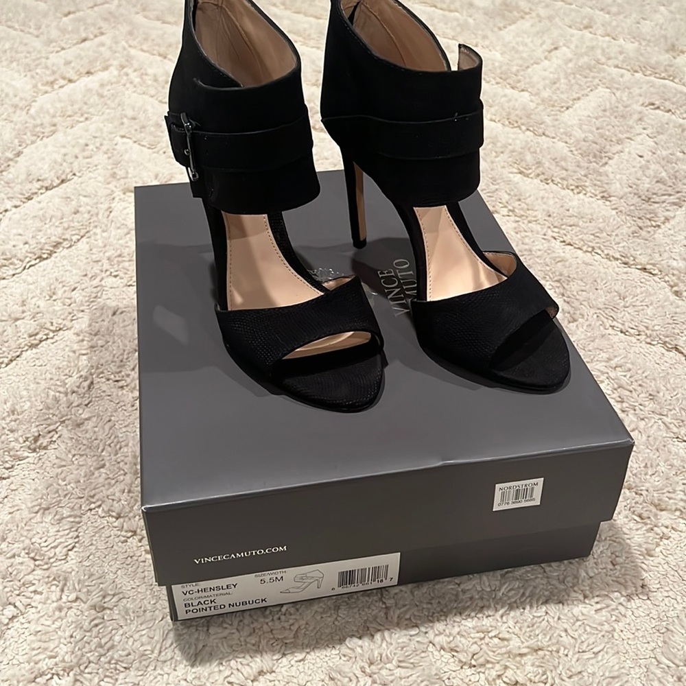 Vince Camuto heel NIB